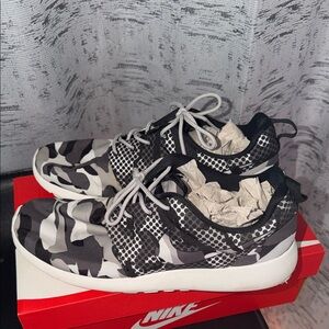 Nike Monochrome Camo Sneakers
